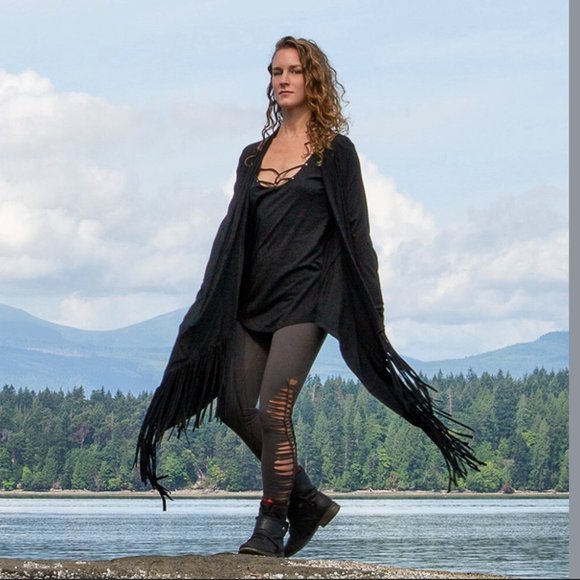 Maha Devi Ayita Fringed Cardigan - Picture 4 of 4